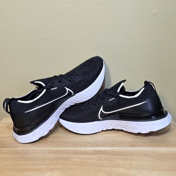 Nike React Infinity Run Flyknit CD4371-002 Black White Running Shoes Mens Size 8 main image 5